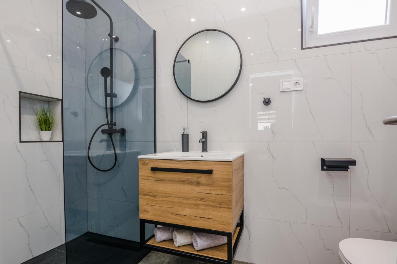Lovely M&k In Peaceful Area - Apartment Zadar