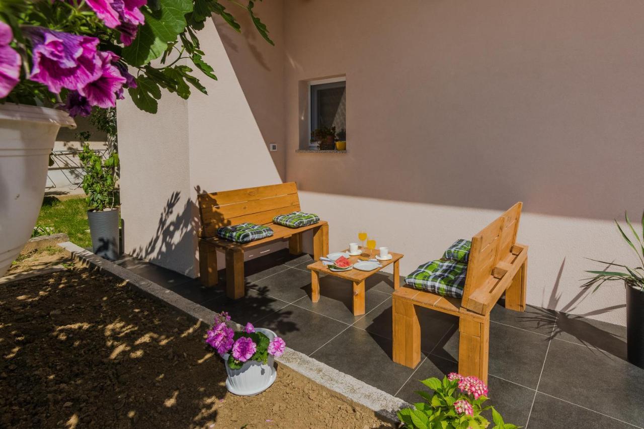 Lovely M&k In Peaceful Area - Apartament Zadar