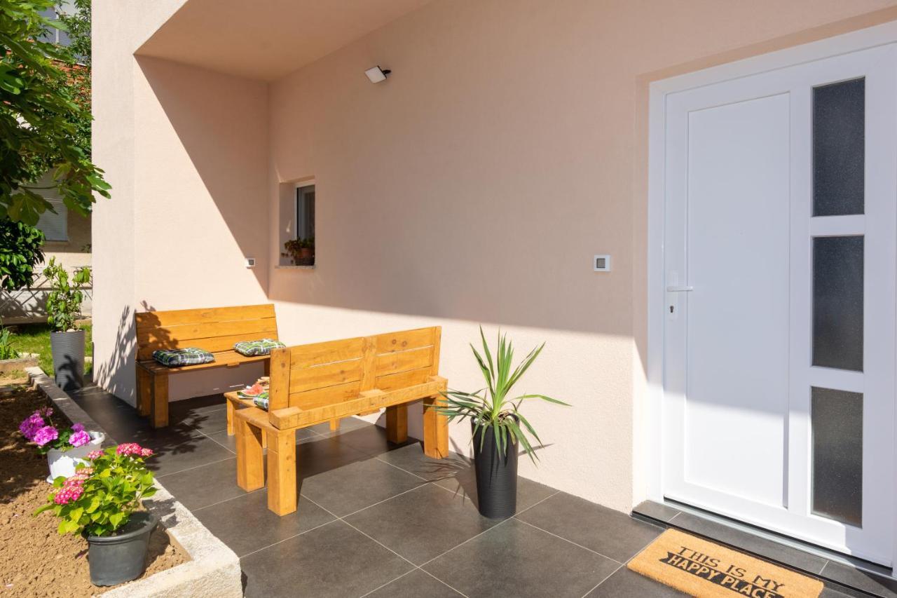 Lovely M&k In Peaceful Area - Apartament *